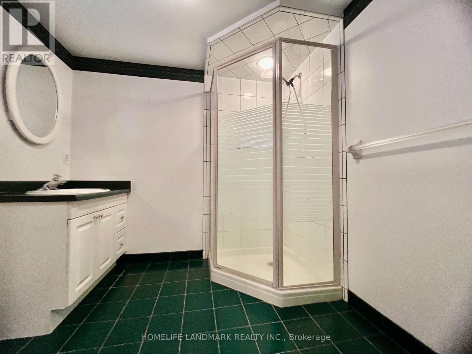 2319 Barclay Road, Burlington (Brant), Ontario  L7R 2B7 - Photo 19 - W12482619
