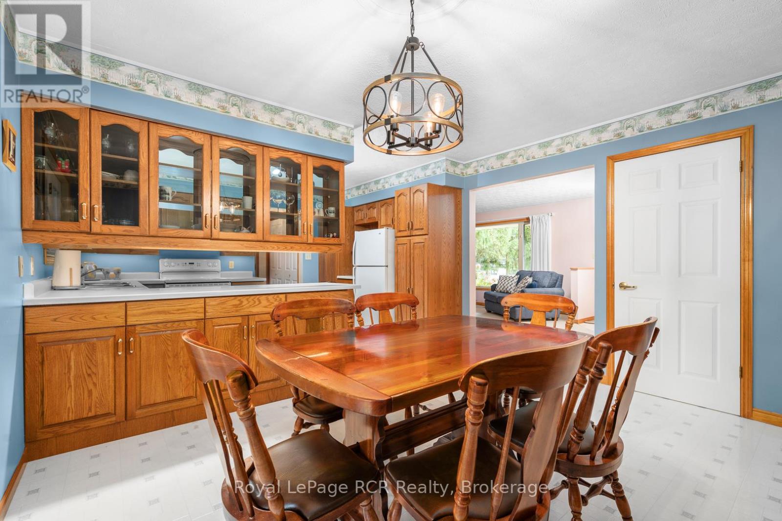 347 Augusta Street, West Grey, Ontario  N0G 1C0 - Photo 15 - X12482632