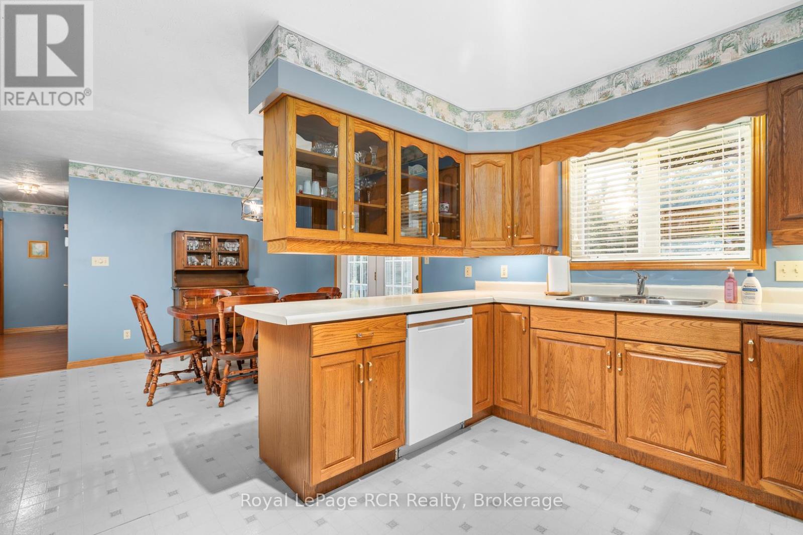 347 Augusta Street, West Grey, Ontario  N0G 1C0 - Photo 16 - X12482632