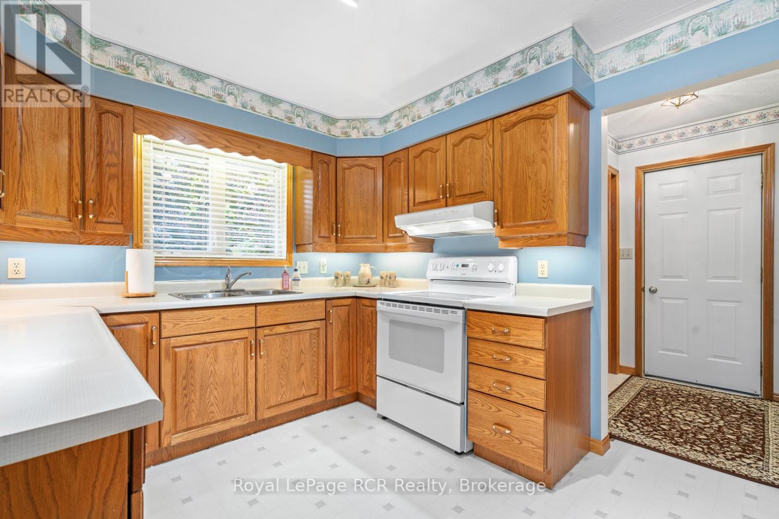 347 Augusta Street, West Grey, Ontario  N0G 1C0 - Photo 18 - X12482632