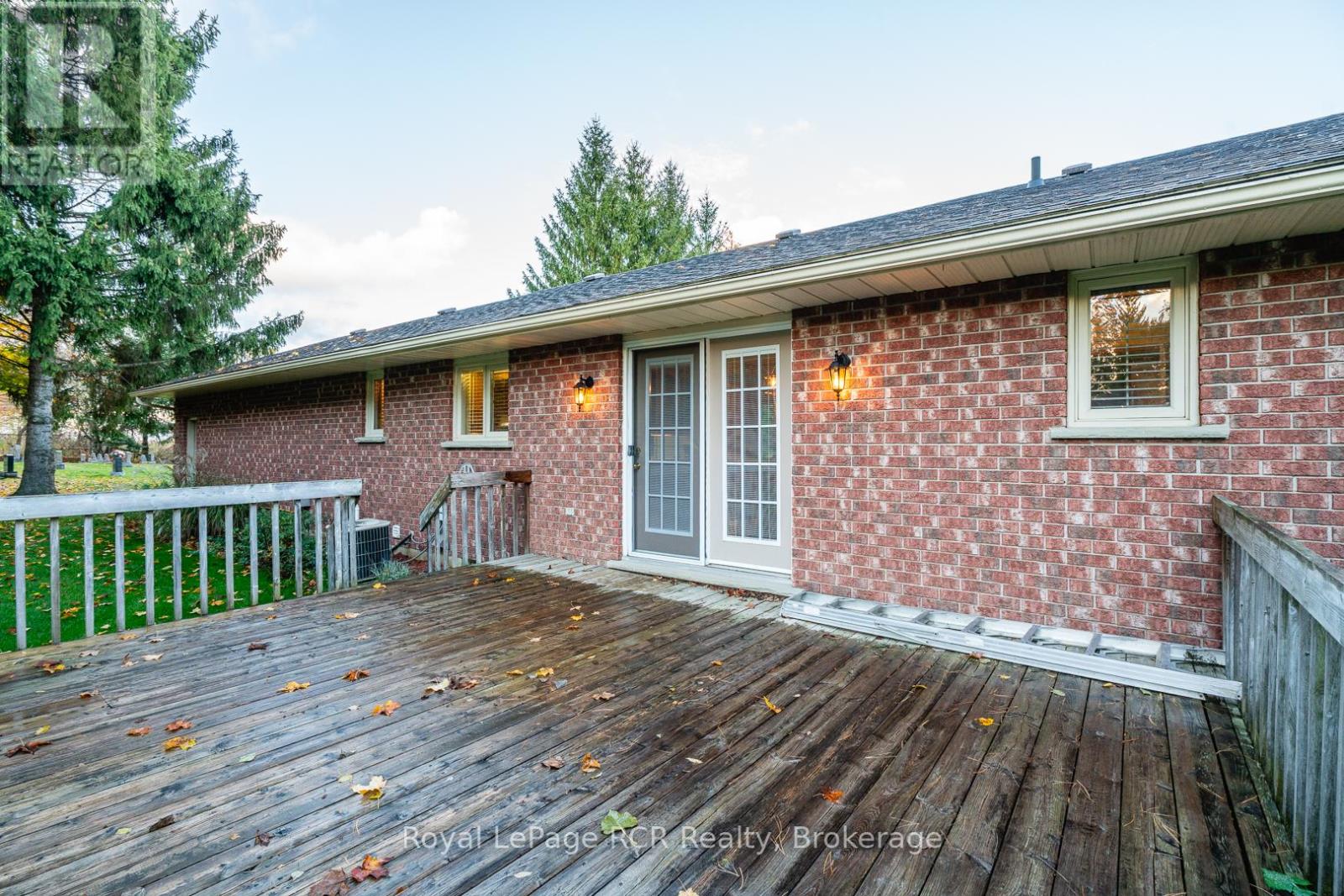 347 Augusta Street, West Grey, Ontario  N0G 1C0 - Photo 32 - X12482632