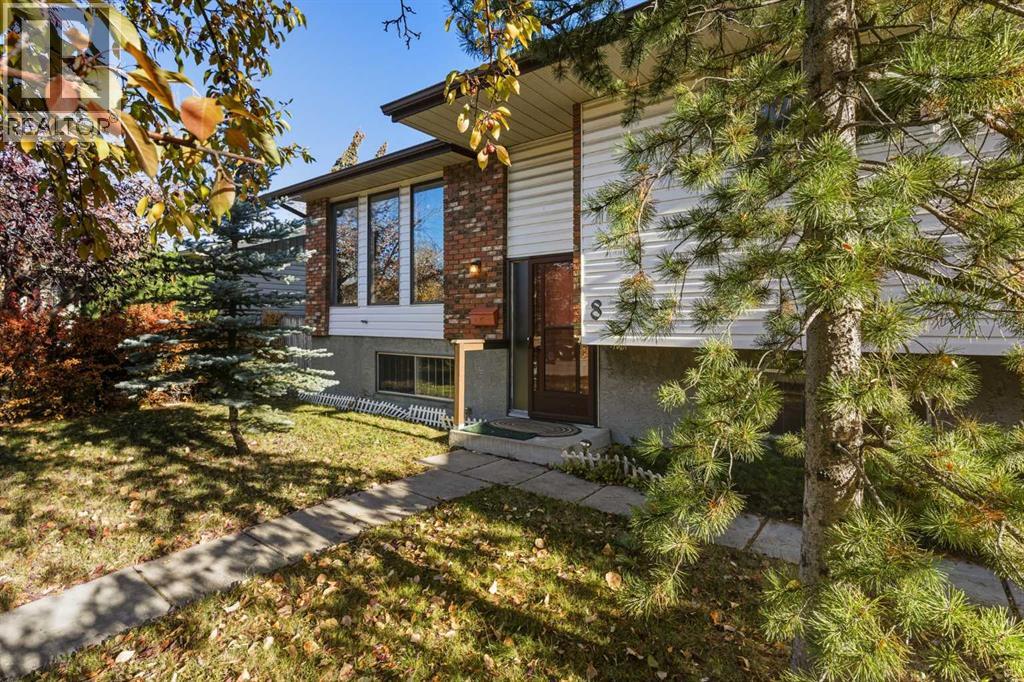 8 Ranchlands Crescent Nw, Calgary, Alberta  T3G 1N4 - Photo 2 - A2265157