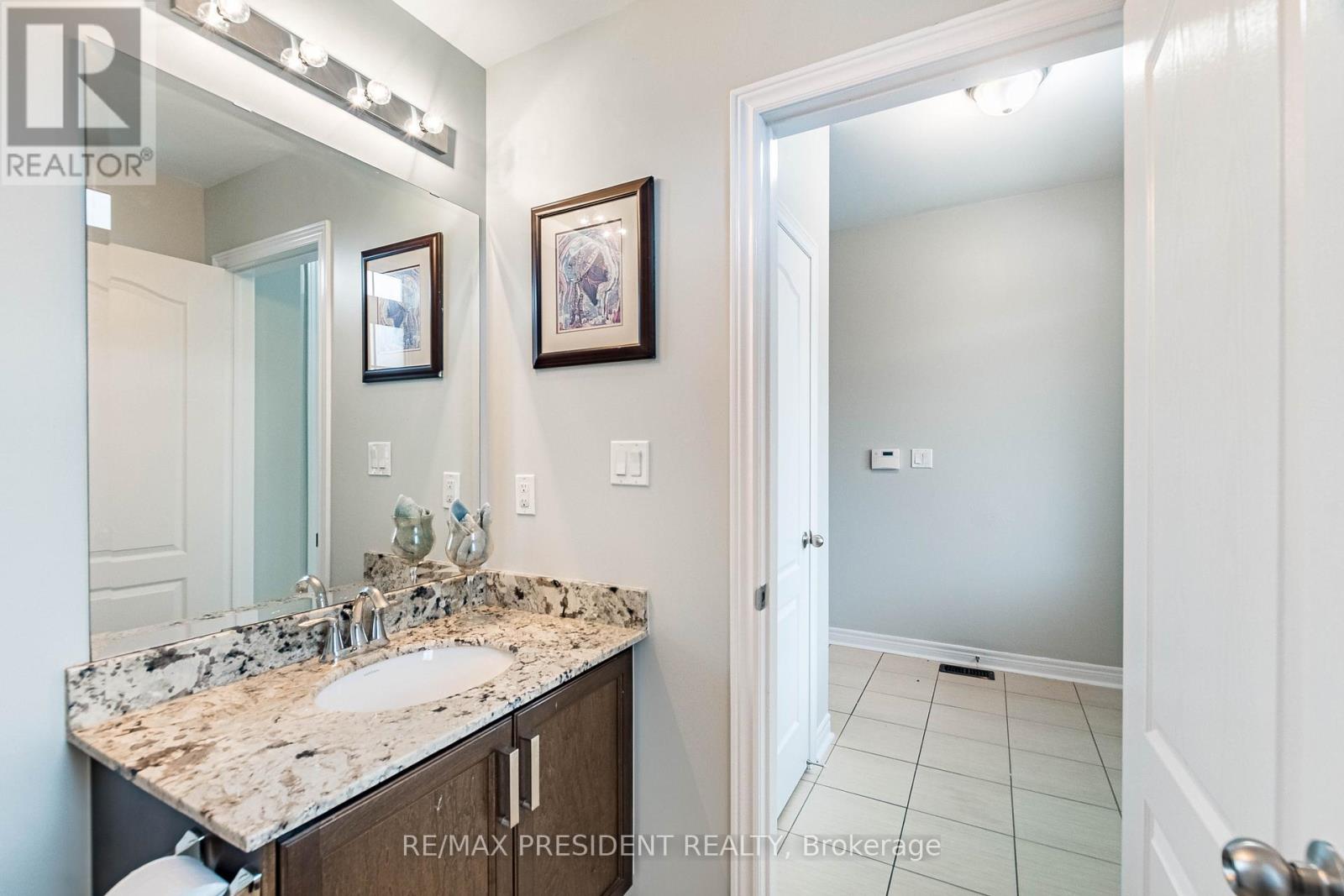 77 Zelda Road, Brampton, Ontario  L6R 3V3 - Photo 19 - W12470388