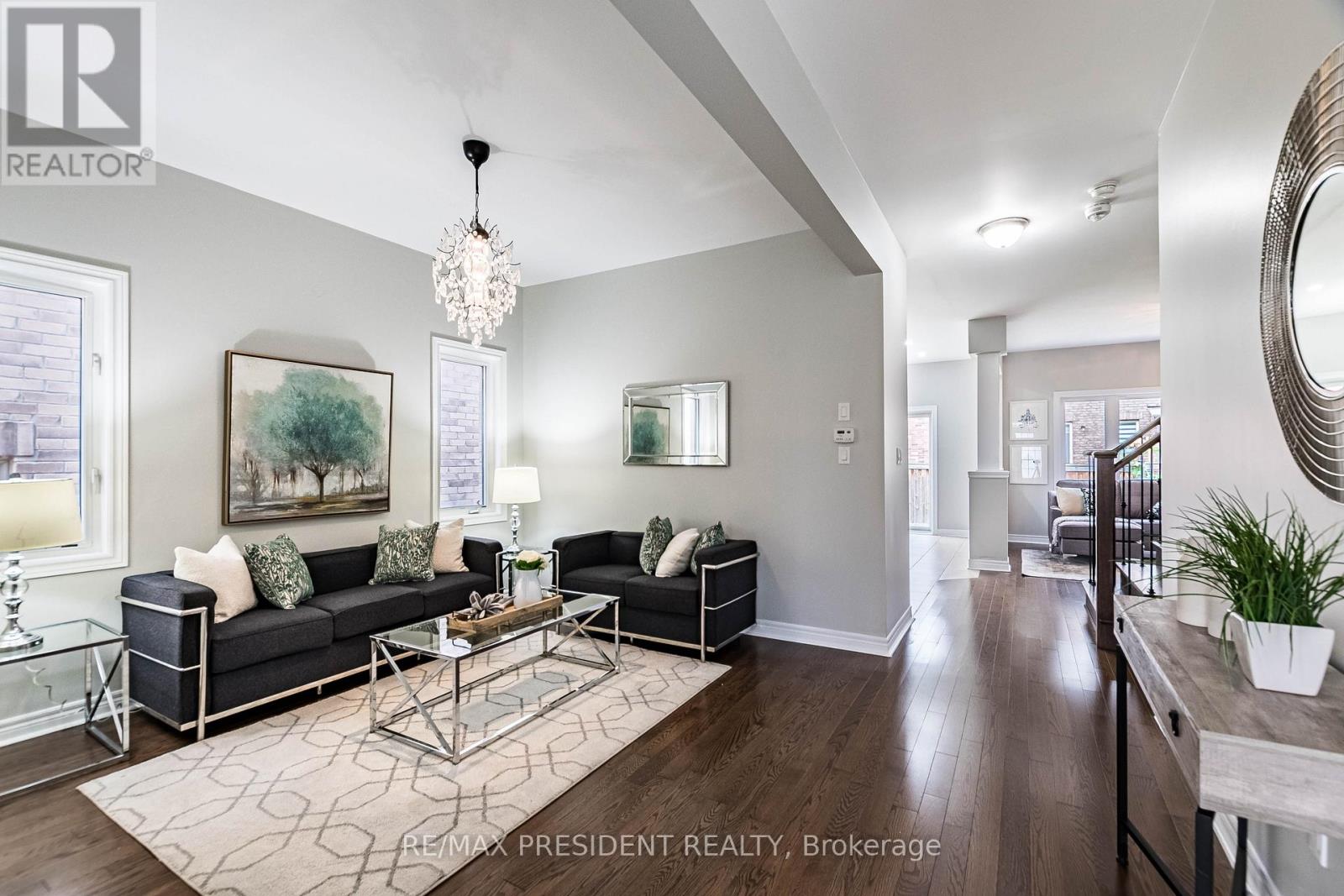 77 Zelda Road, Brampton, Ontario  L6R 3V3 - Photo 6 - W12470388