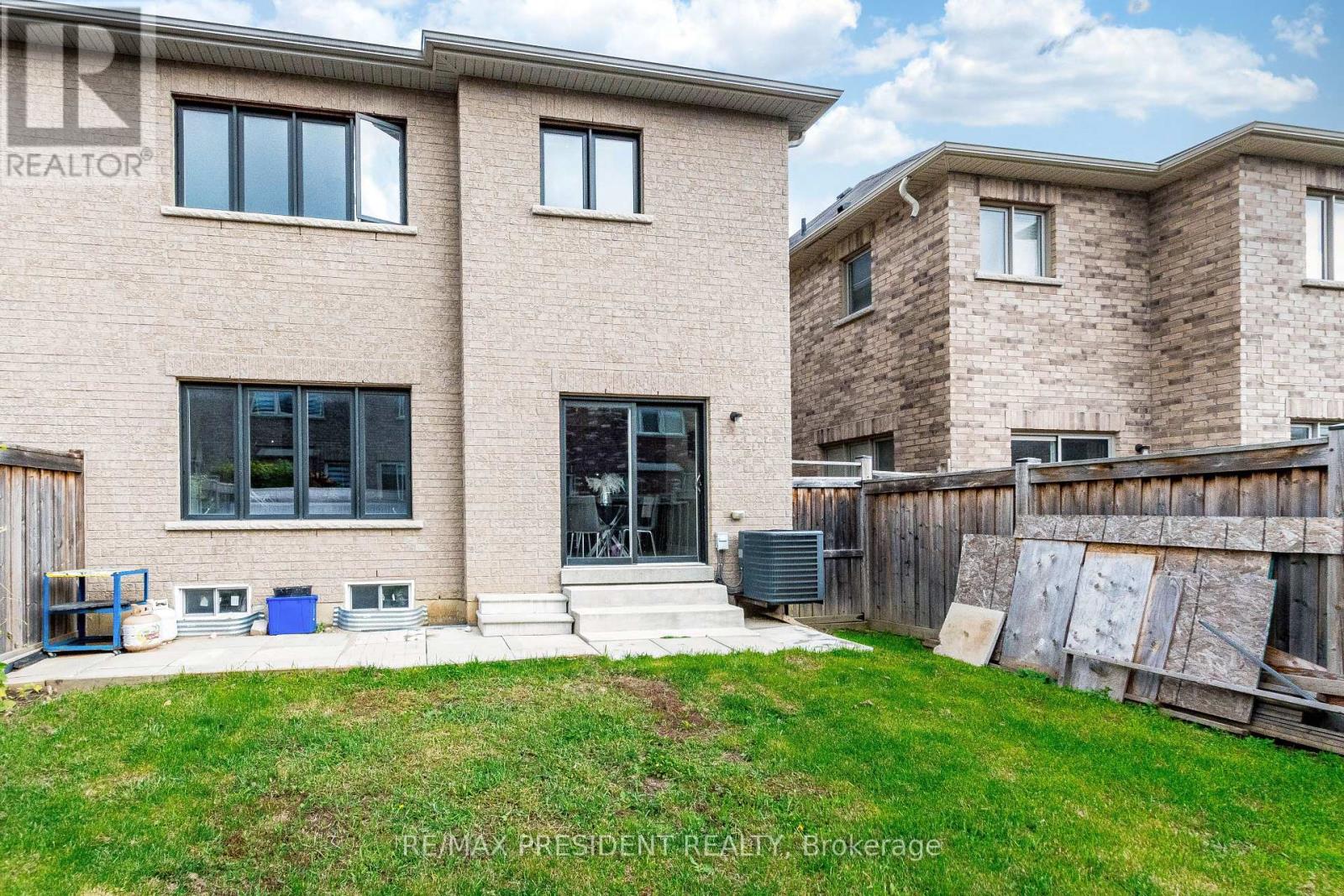 77 Zelda Road, Brampton, Ontario  L6R 3V3 - Photo 48 - W12470388