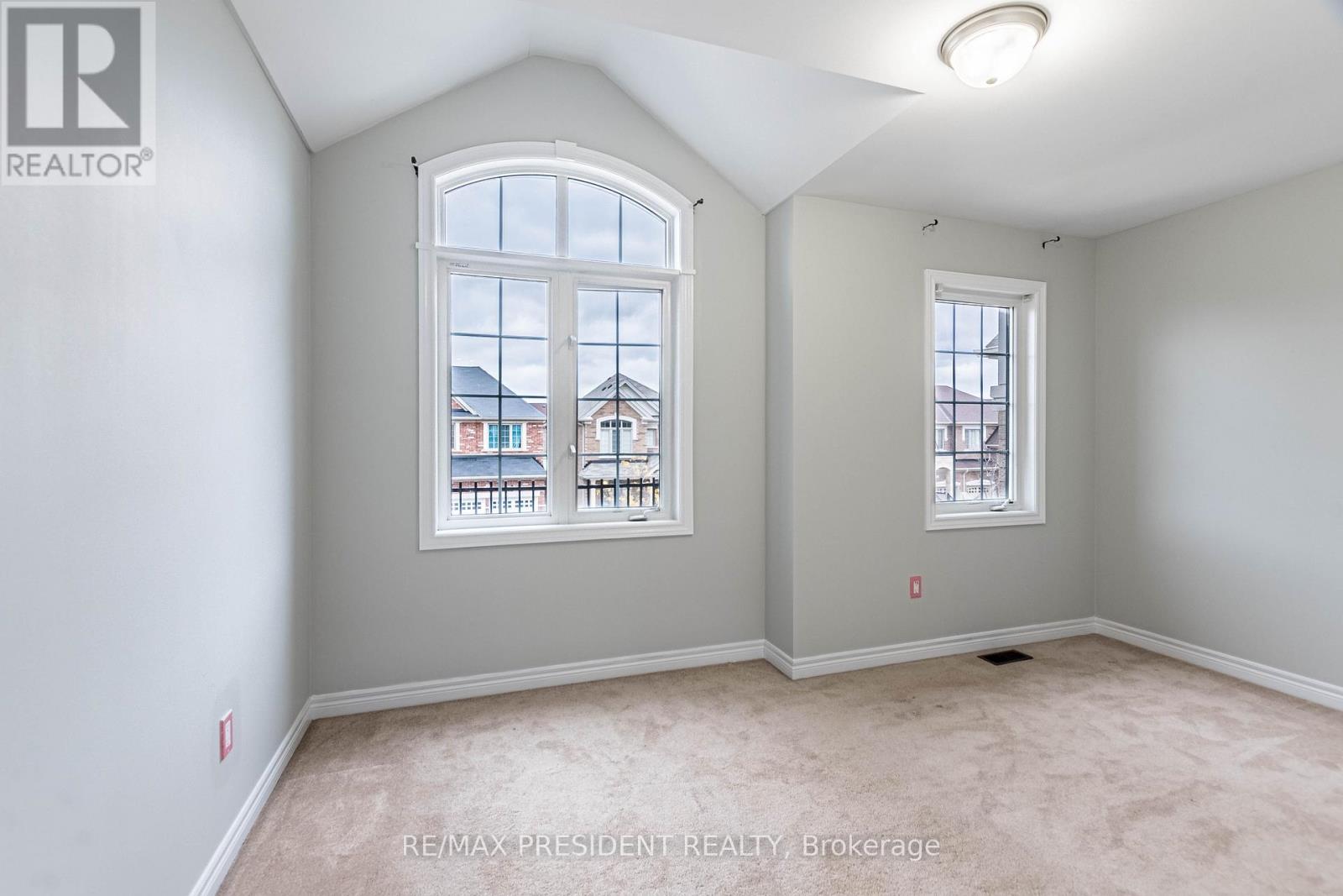 77 Zelda Road, Brampton, Ontario  L6R 3V3 - Photo 31 - W12470388