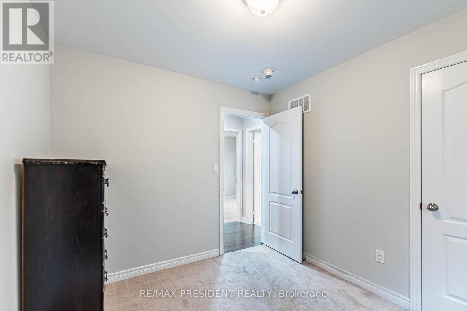 77 Zelda Road, Brampton, Ontario  L6R 3V3 - Photo 33 - W12470388