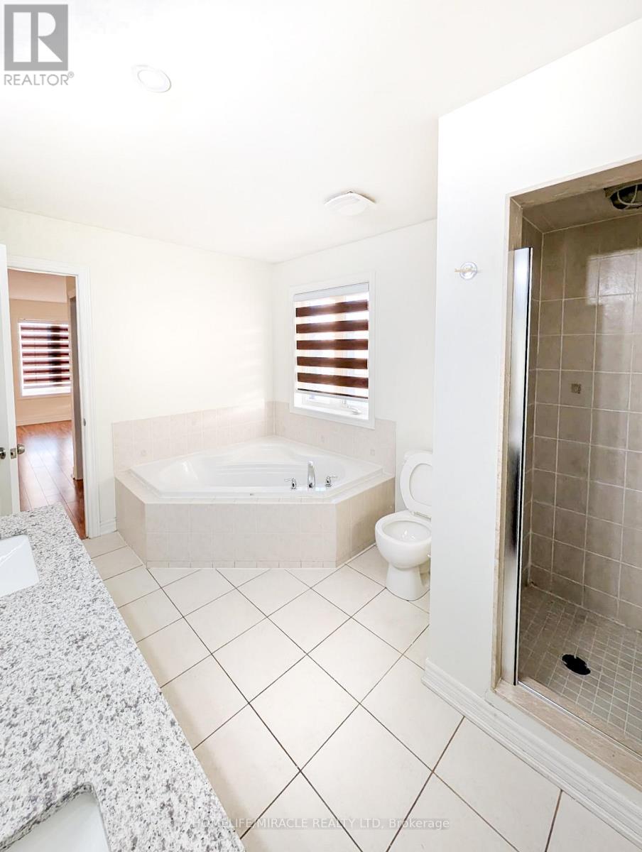 37 Calm Waters Crescent, Brampton, Ontario  L6V 4R9 - Photo 10 - W12482406
