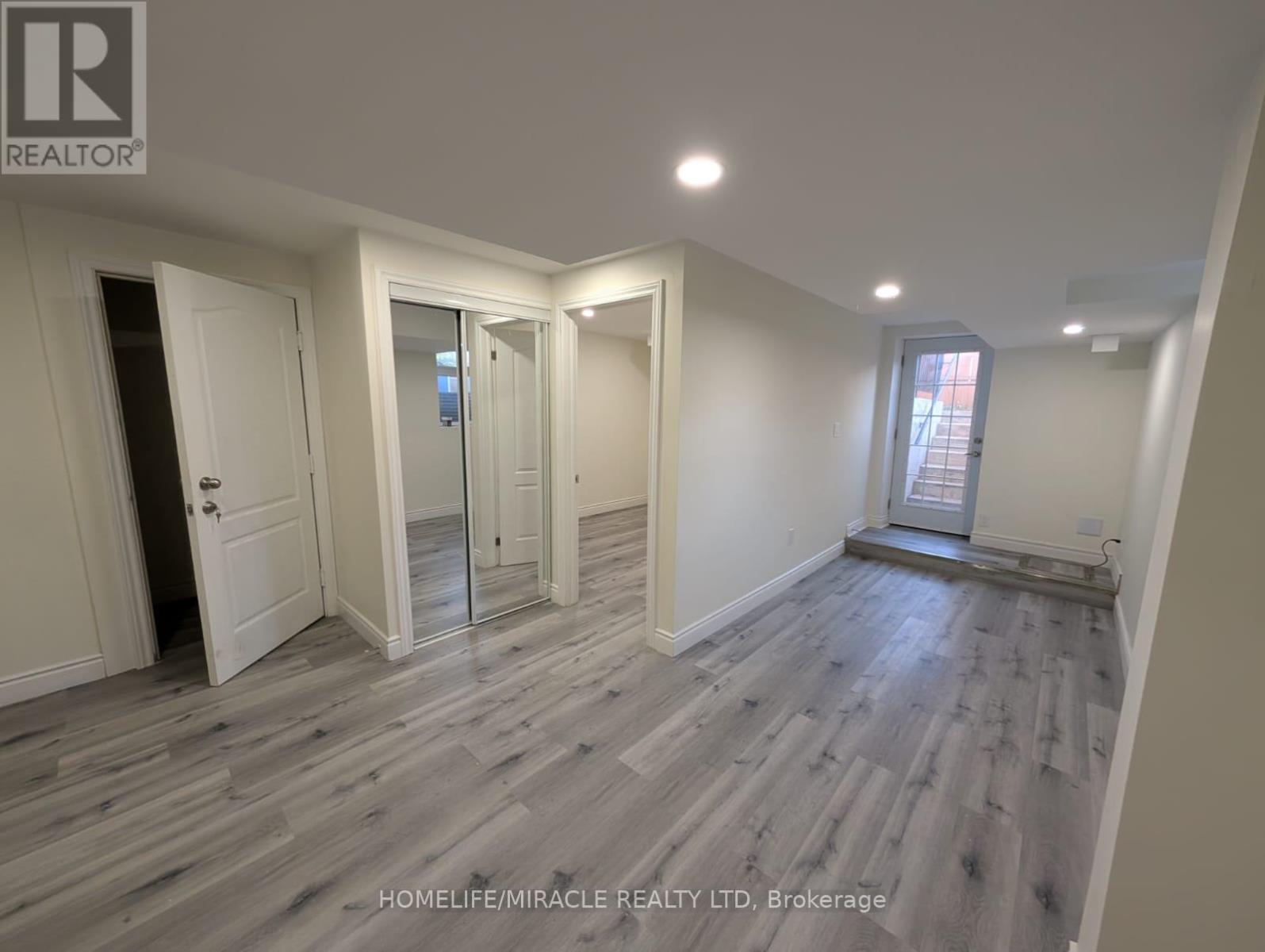 37 Calm Waters Crescent, Brampton, Ontario  L6V 4R9 - Photo 19 - W12482406