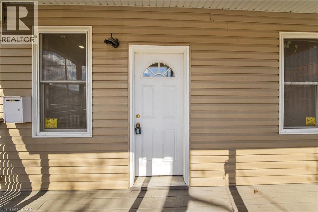 109 Gertrude Street, Hamilton, Ontario  L8L 4B7 - Photo 4 - 40782266