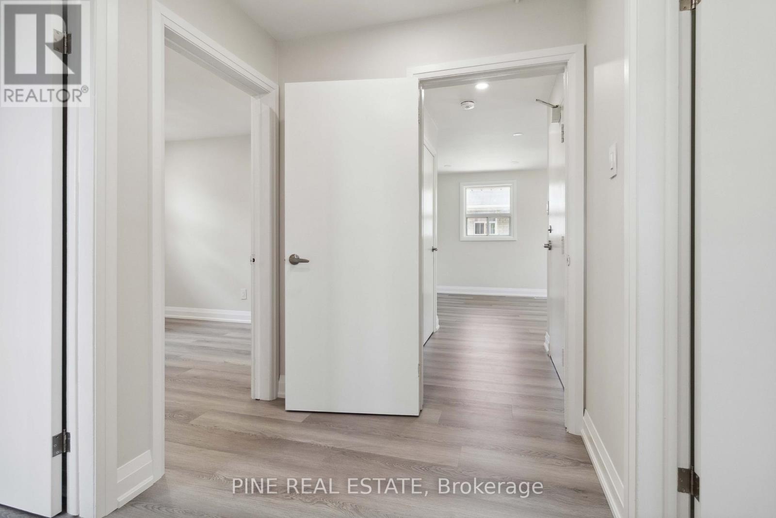 3 - 19 Queen Street W, Mississauga, Ontario  L5H 1L5 - Photo 9 - W12295822
