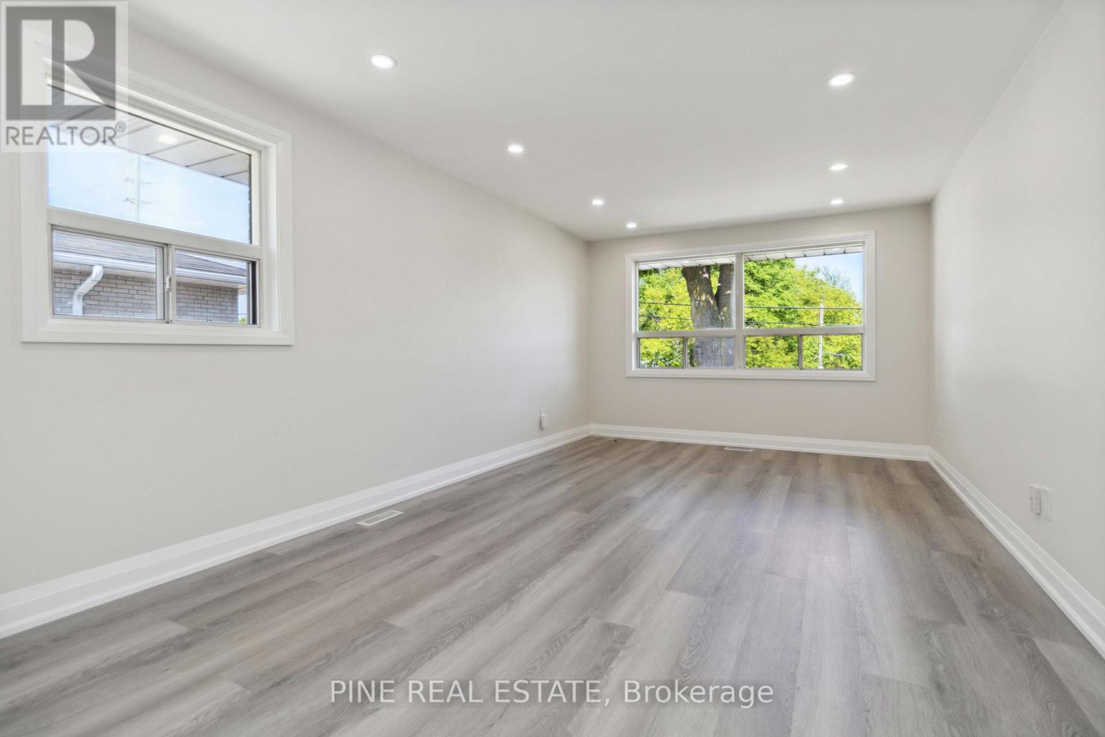 3 - 19 Queen Street W, Mississauga, Ontario  L5H 1L5 - Photo 10 - W12295822