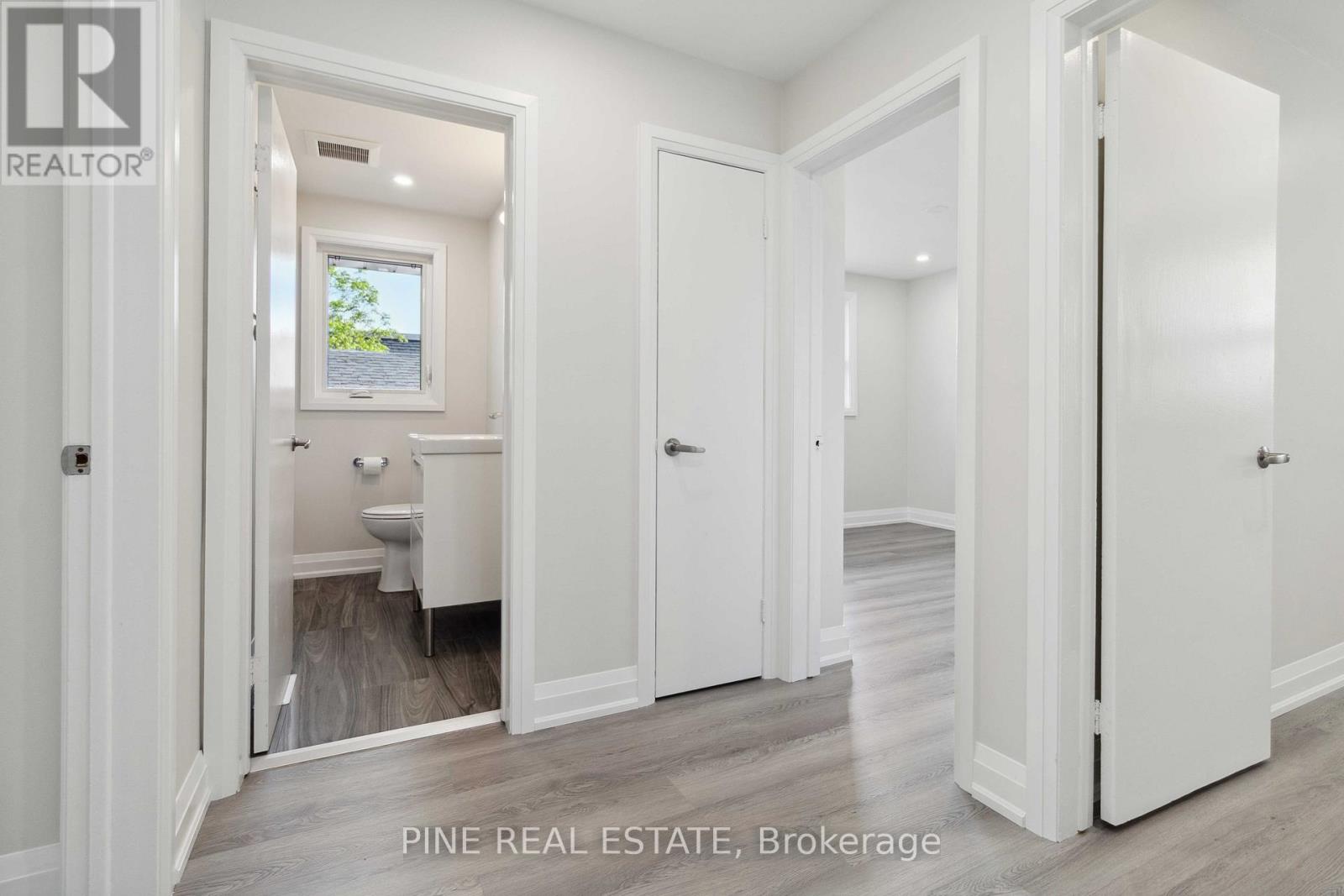 3 - 19 Queen Street W, Mississauga, Ontario  L5H 1L5 - Photo 11 - W12295822