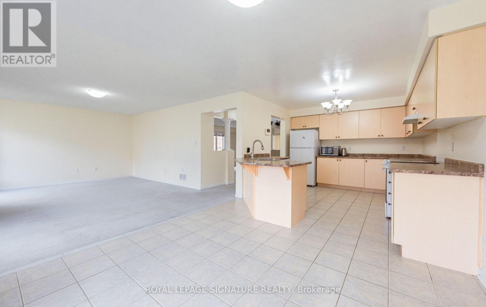 36 Capistro Street, Brampton, Ontario  L7A 3H7 - Photo 14 - W12482626