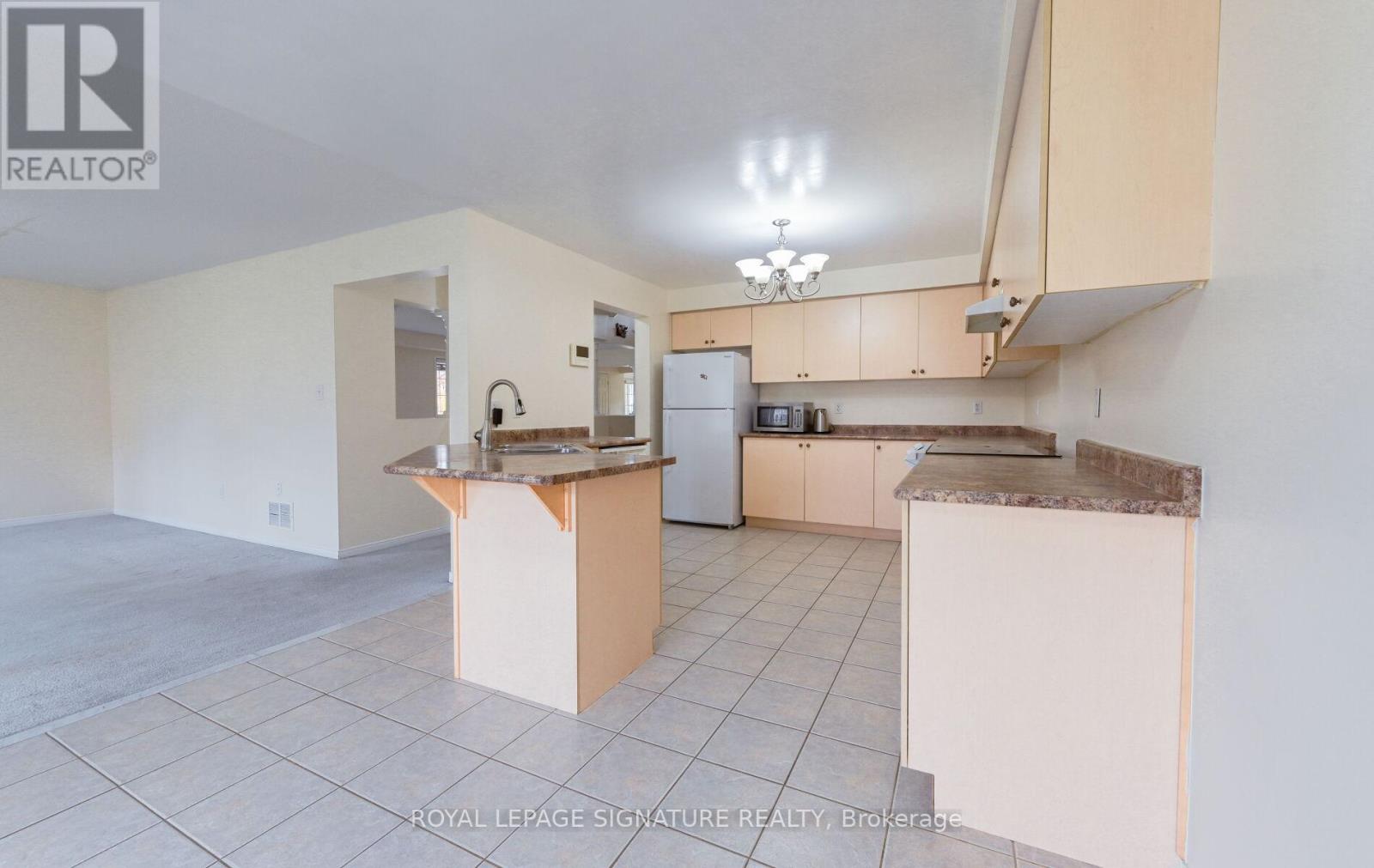 36 Capistro Street, Brampton, Ontario  L7A 3H7 - Photo 16 - W12482626