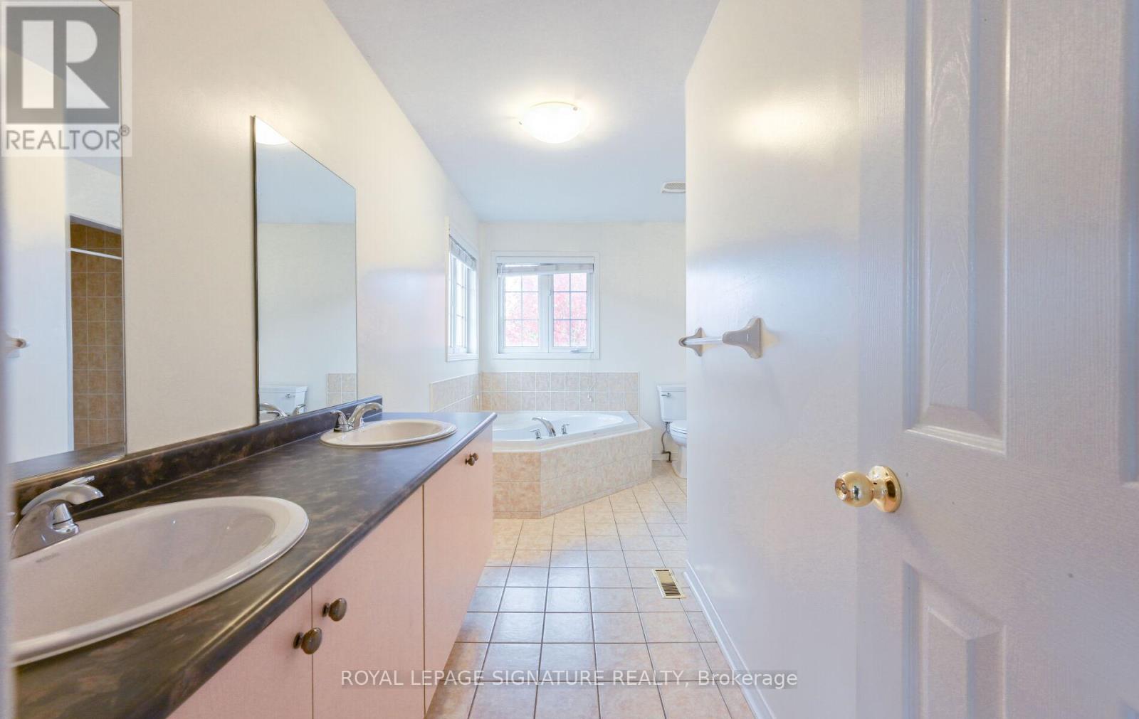 36 Capistro Street, Brampton, Ontario  L7A 3H7 - Photo 30 - W12482626