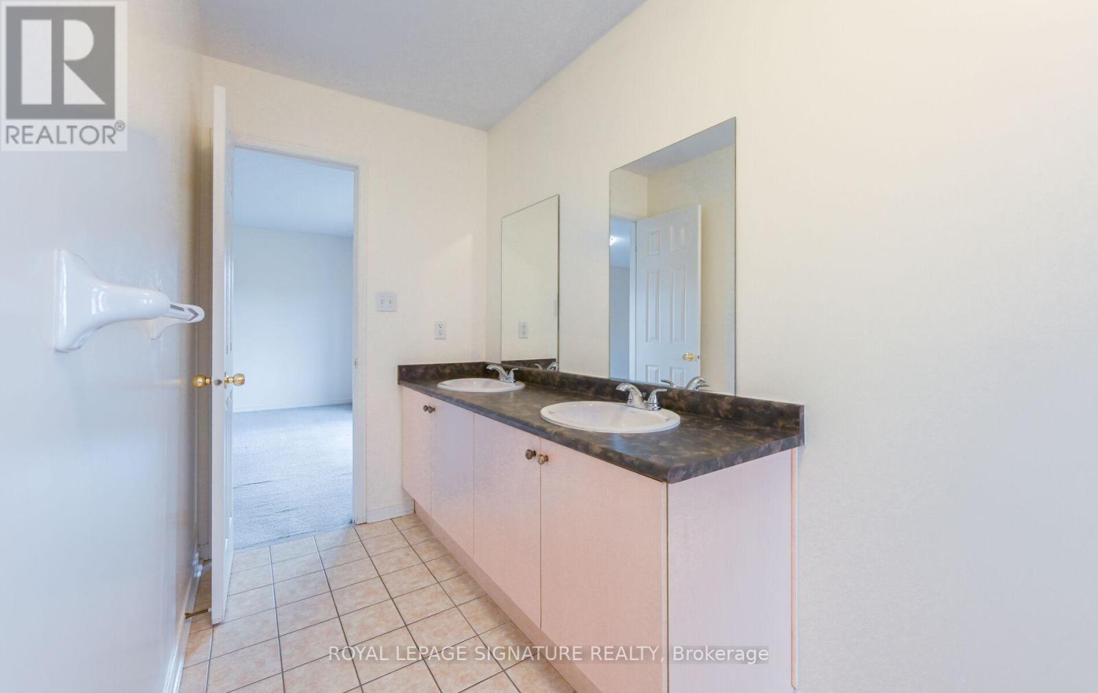 36 Capistro Street, Brampton, Ontario  L7A 3H7 - Photo 32 - W12482626