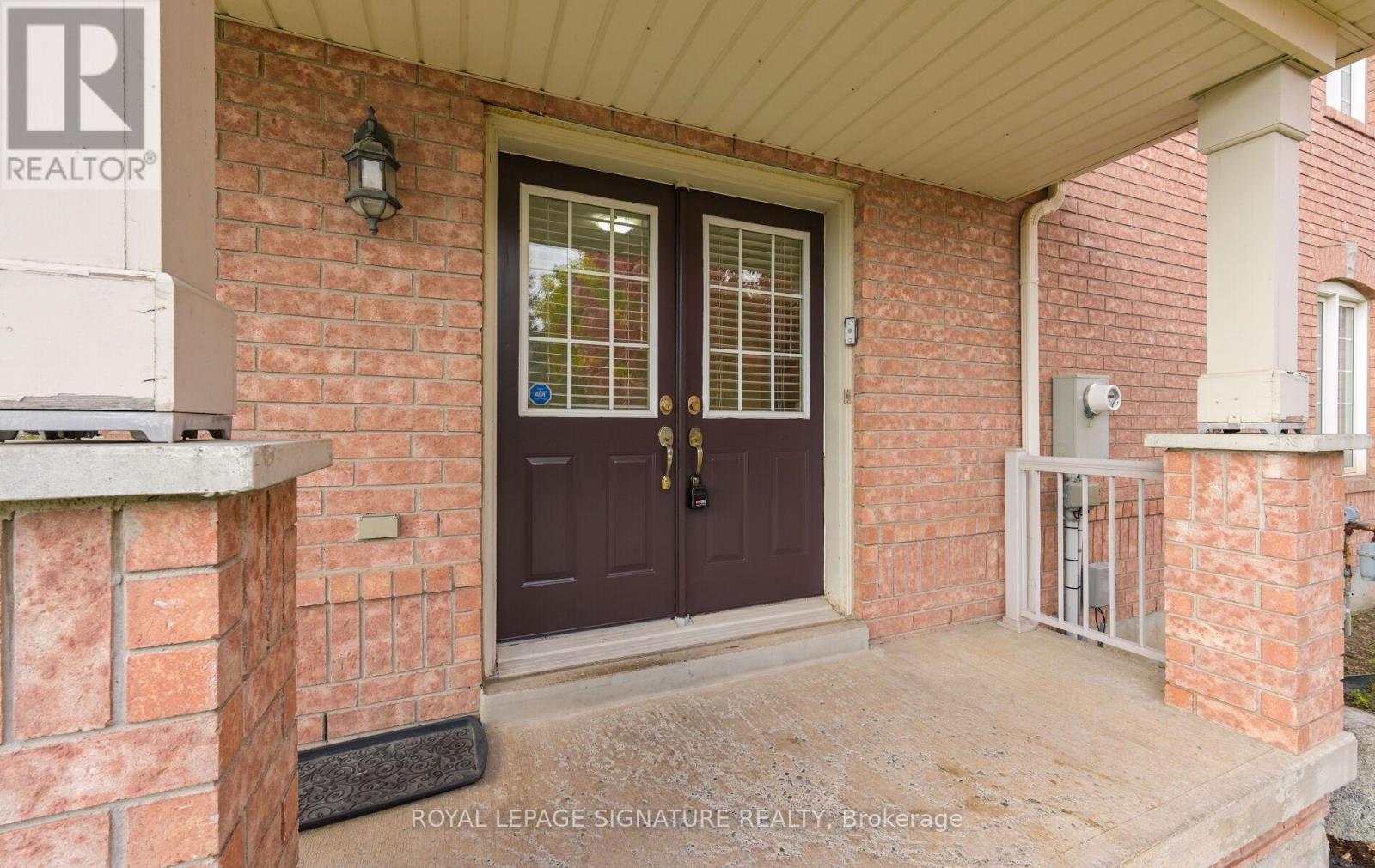36 Capistro Street, Brampton, Ontario  L7A 3H7 - Photo 5 - W12482626