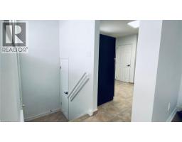 88 LONGFORD Drive, Newmarket, Ontario