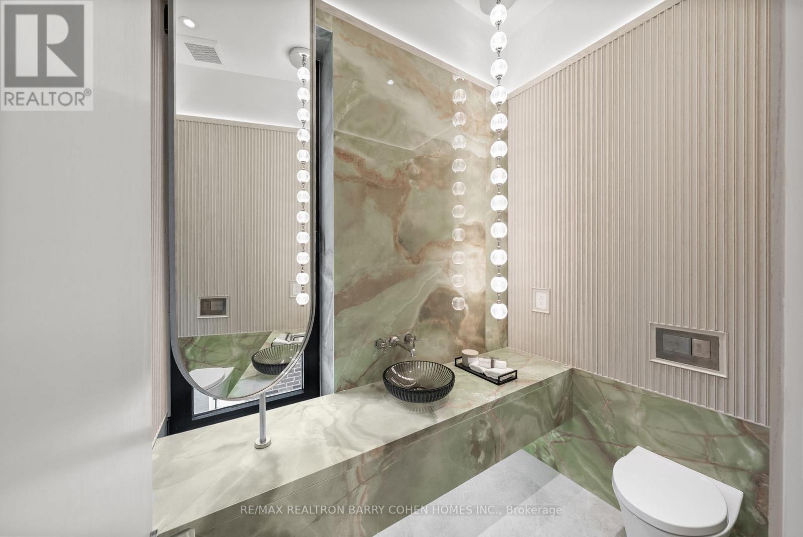 39 Chudleigh Avenue, Toronto, Ontario  M4R 1T1 - Photo 7 - C12473980
