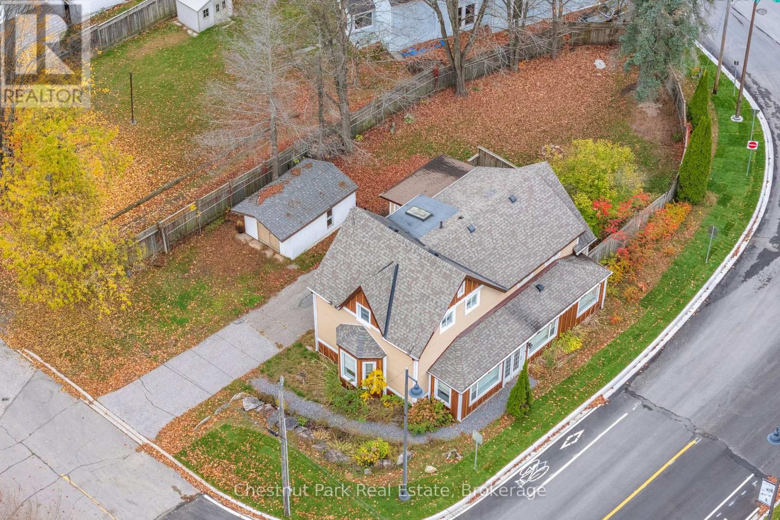 615 Bay Street, Gravenhurst, Ontario  P1P 1G8 - Photo 31 - X12397217