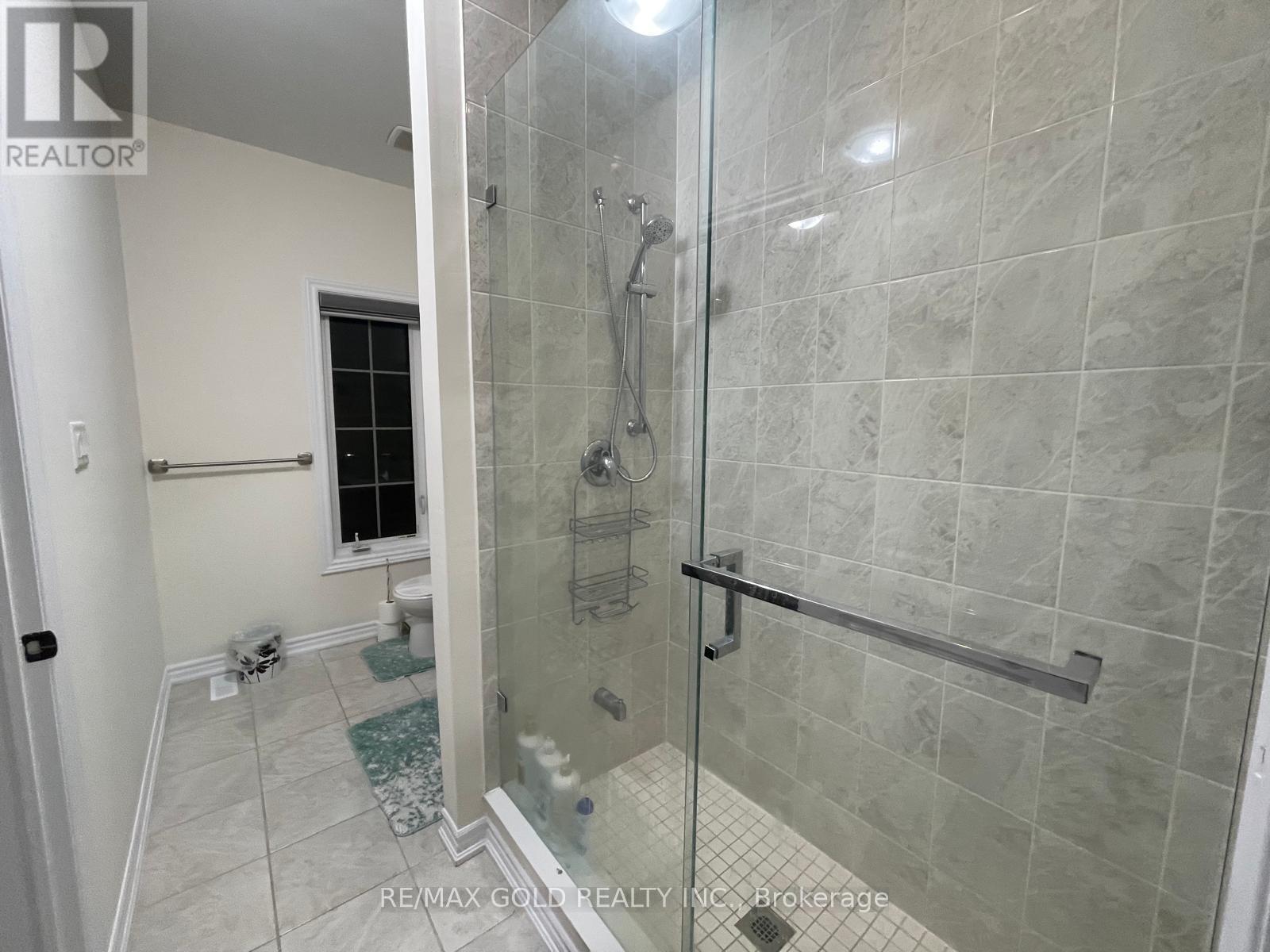 537 Veterans Drive, Brampton, Ontario  L7A 0C4 - Photo 50 - W12458354