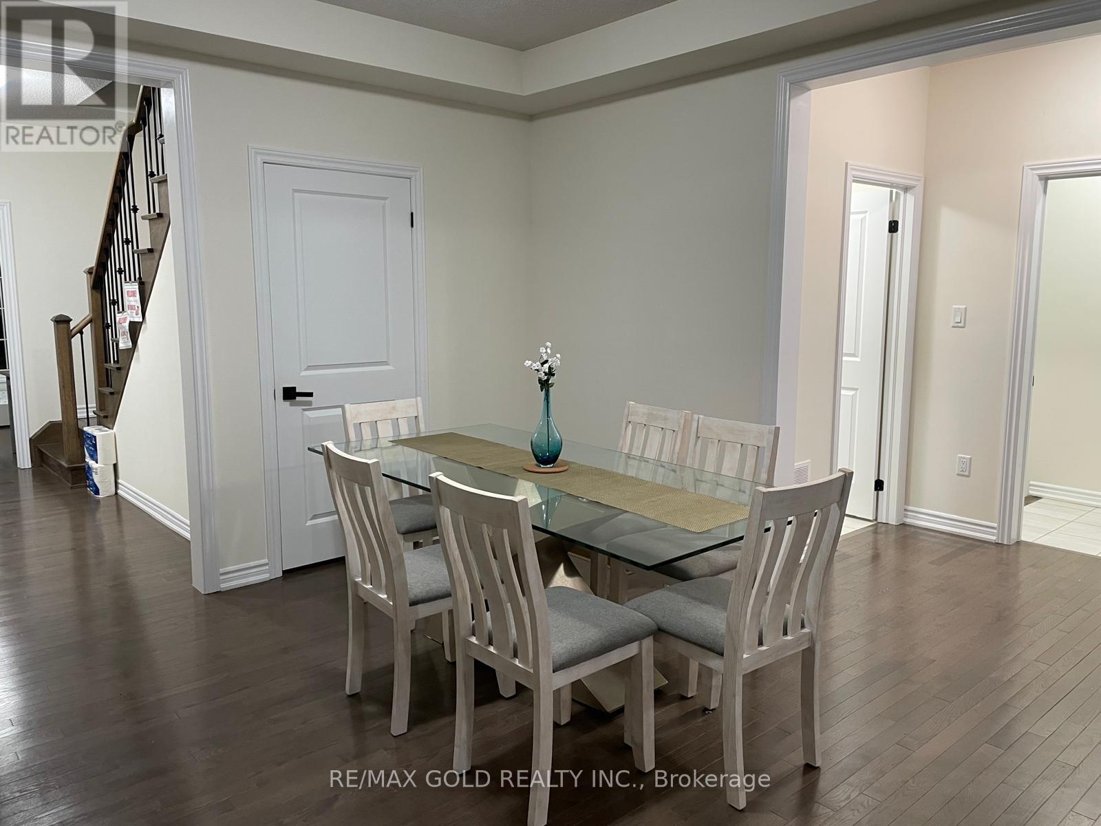 537 Veterans Drive, Brampton, Ontario  L7A 0C4 - Photo 38 - W12458354