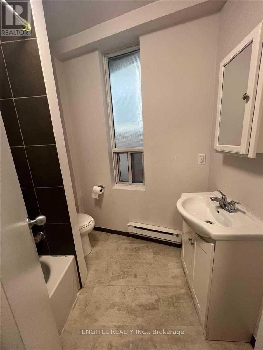 2 - 678 Bathurst Street, Toronto, Ontario  M5S 2R3 - Photo 13 - C12482642