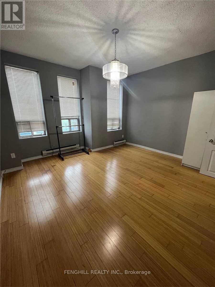 2 - 678 Bathurst Street, Toronto, Ontario  M5S 2R3 - Photo 4 - C12482642