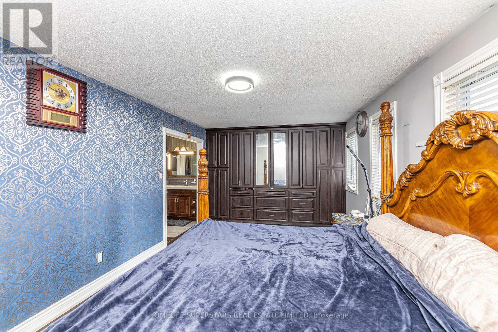 45 Woodlot Crescent, Toronto (West Humber-Clairville), Ontario  M9W 6T2 - Photo 23 - W12477471