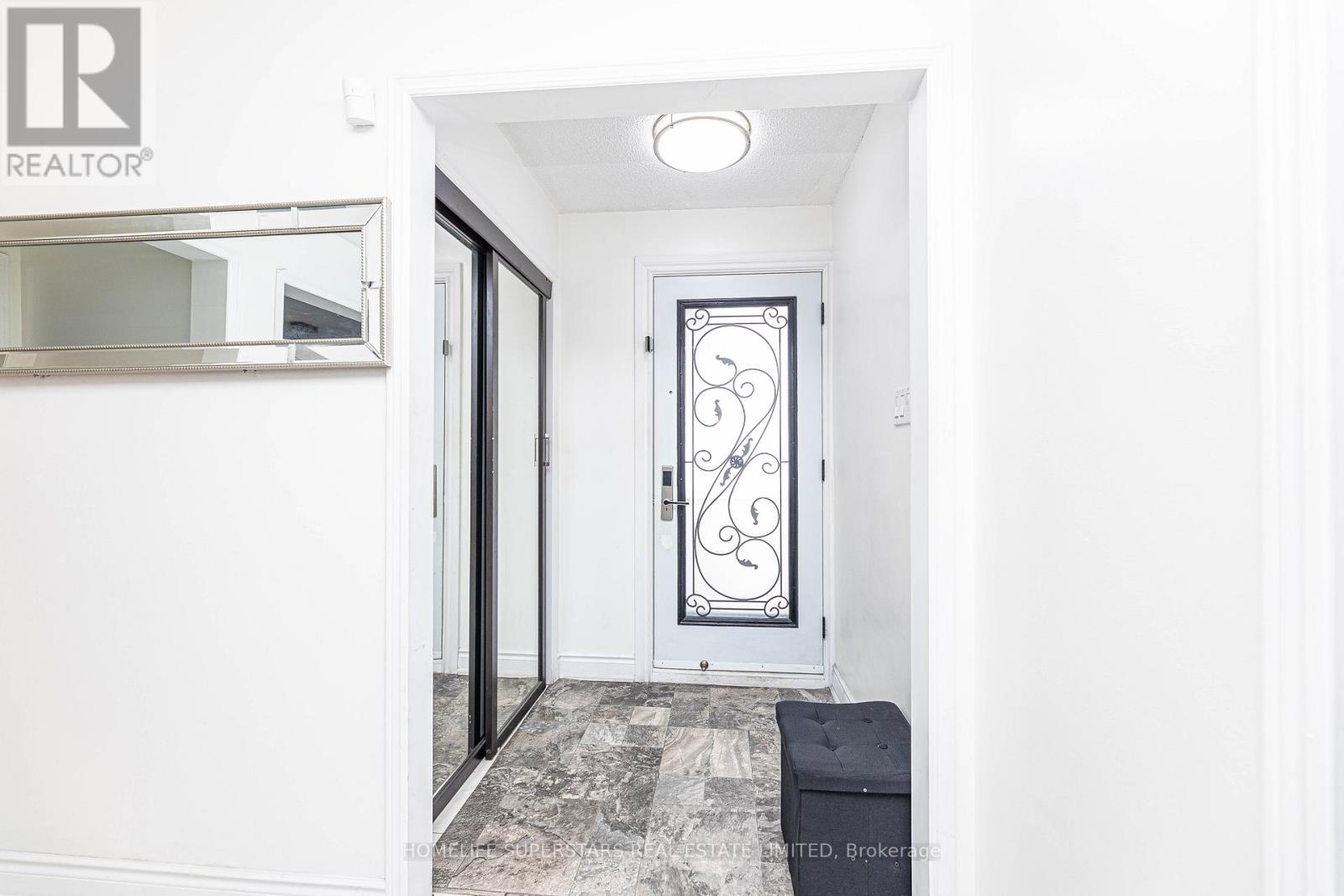 45 Woodlot Crescent, Toronto (West Humber-Clairville), Ontario  M9W 6T2 - Photo 4 - W12477471