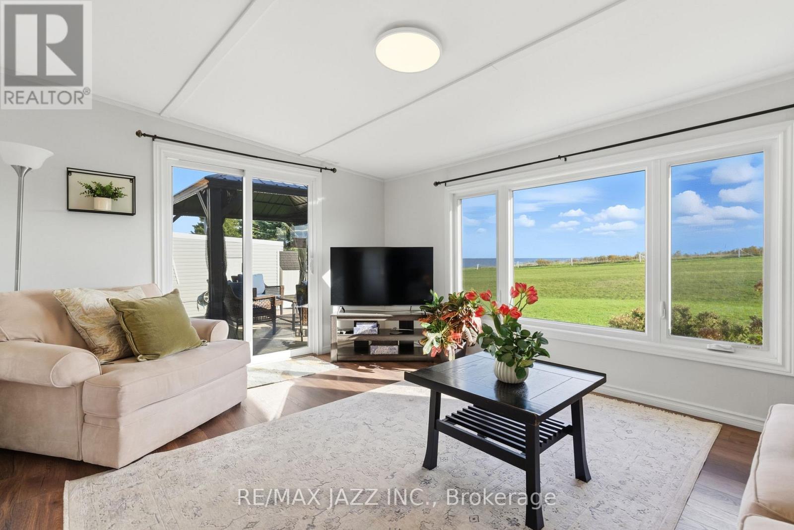 15 Bluffs Road, Clarington, Ontario  L1B 1A3 - Photo 25 - E12481651