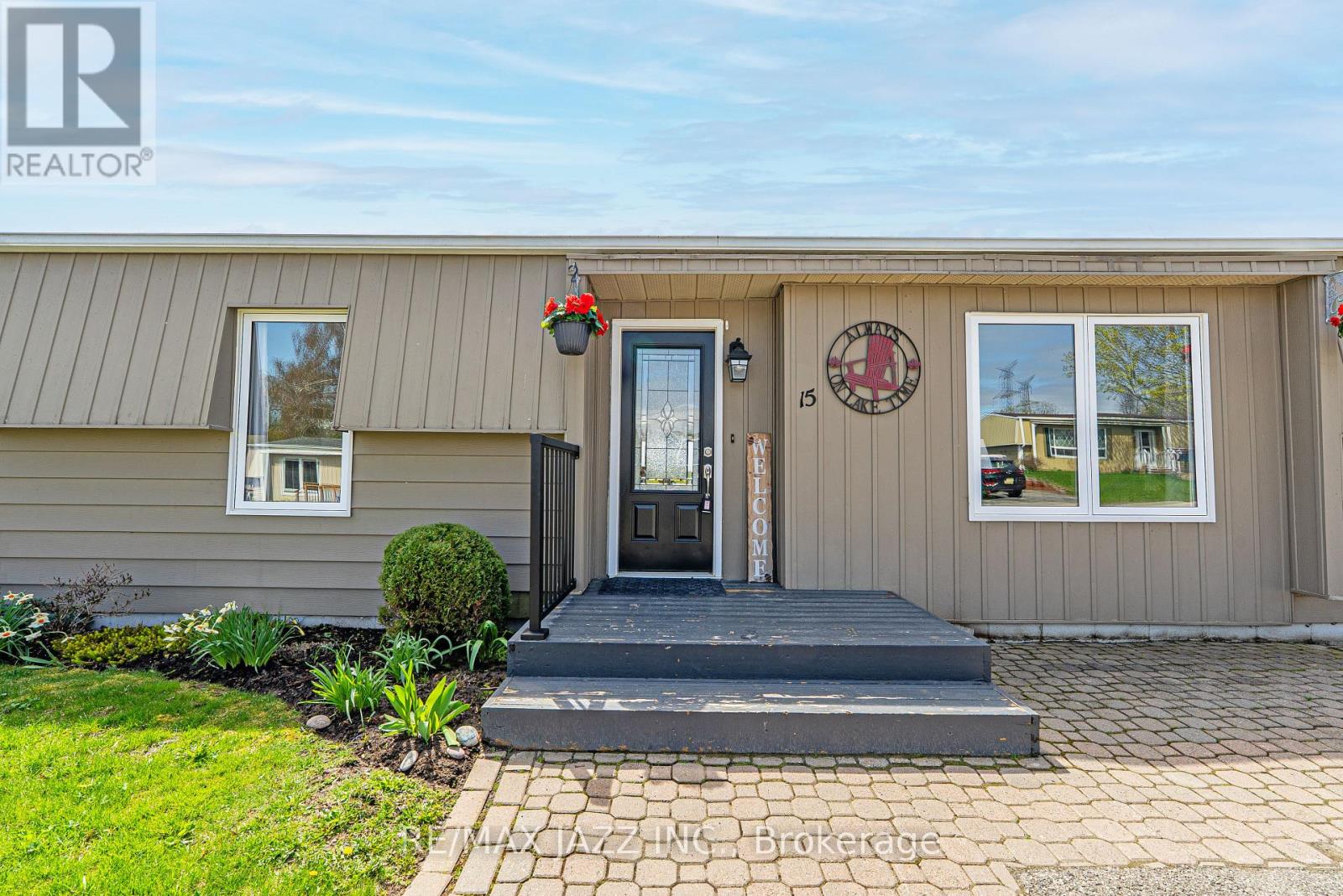 15 Bluffs Road, Clarington, Ontario  L1B 1A3 - Photo 9 - E12481651