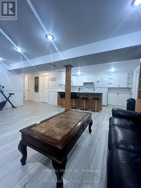 377 Taylor Mills Drive S, Richmond Hill, Ontario  L4C 2V1 - Photo 6 - N12482634