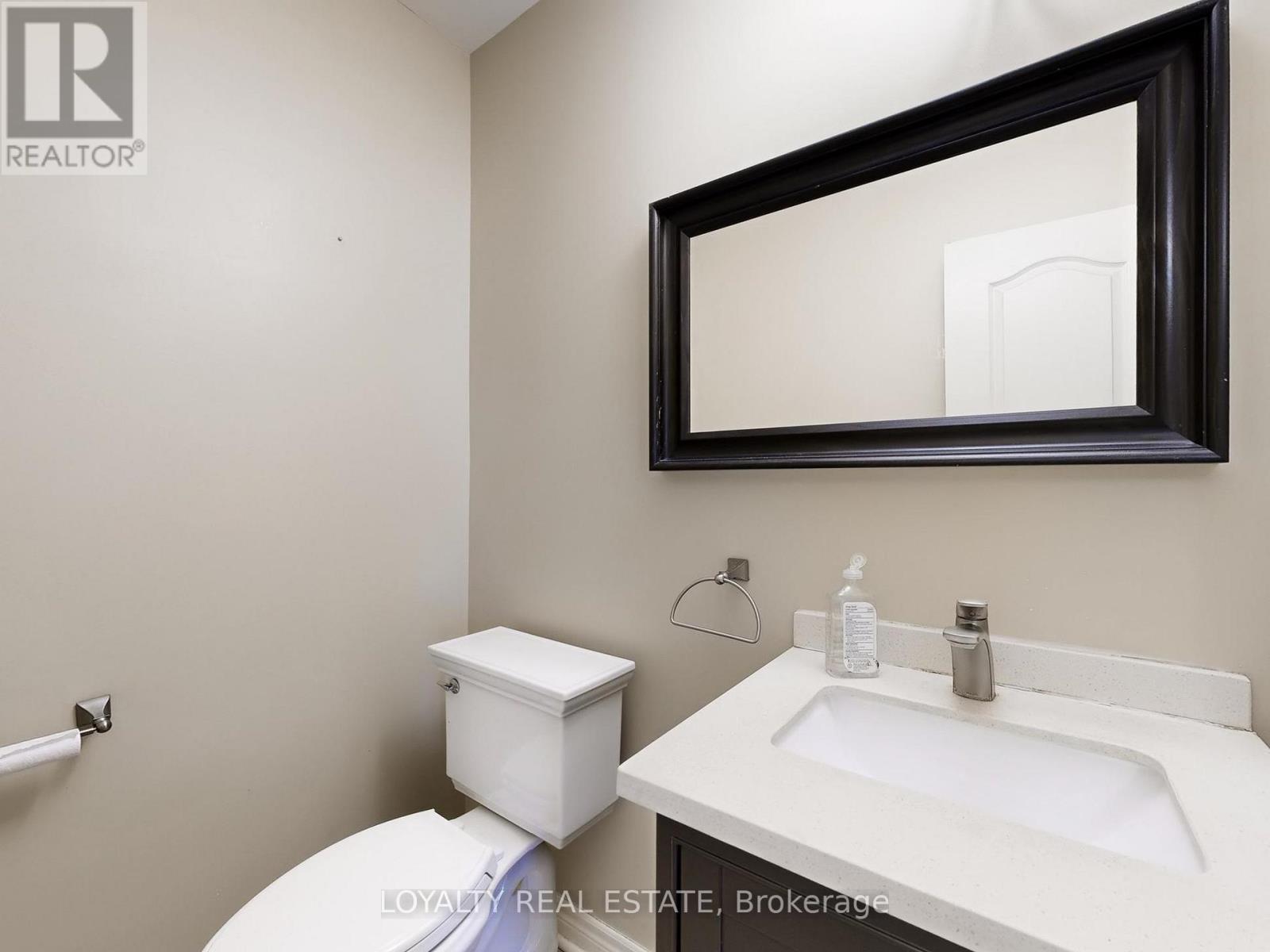 Upper Level - 50 Thornton Crescent, Vaughan, Ontario  L6A 2S9 - Photo 20 - N12482641