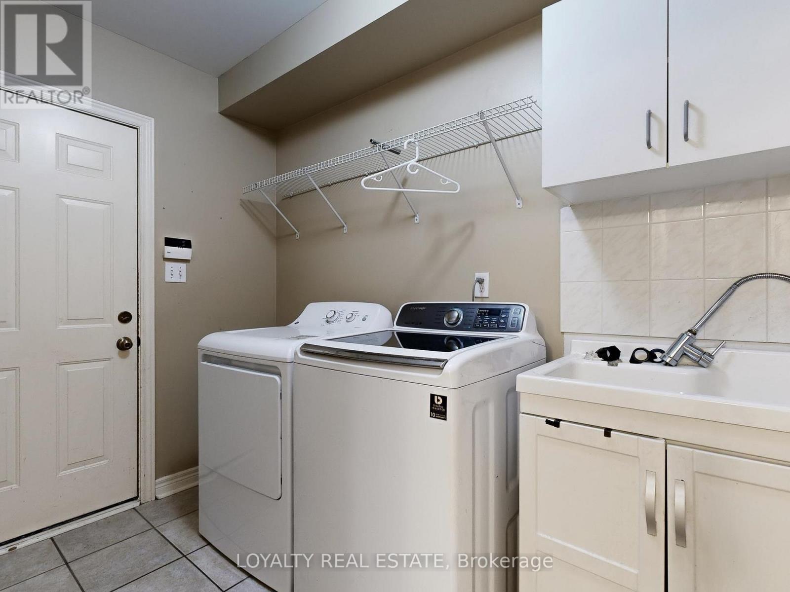 Upper Level - 50 Thornton Crescent, Vaughan, Ontario  L6A 2S9 - Photo 21 - N12482641