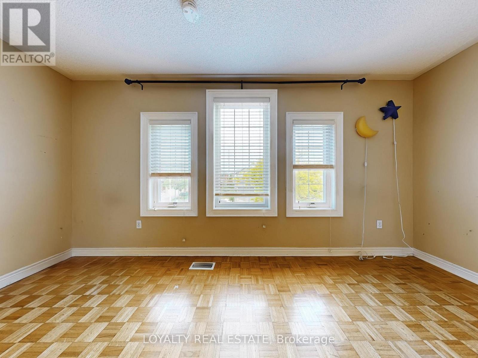 Upper Level - 50 Thornton Crescent, Vaughan, Ontario  L6A 2S9 - Photo 34 - N12482641