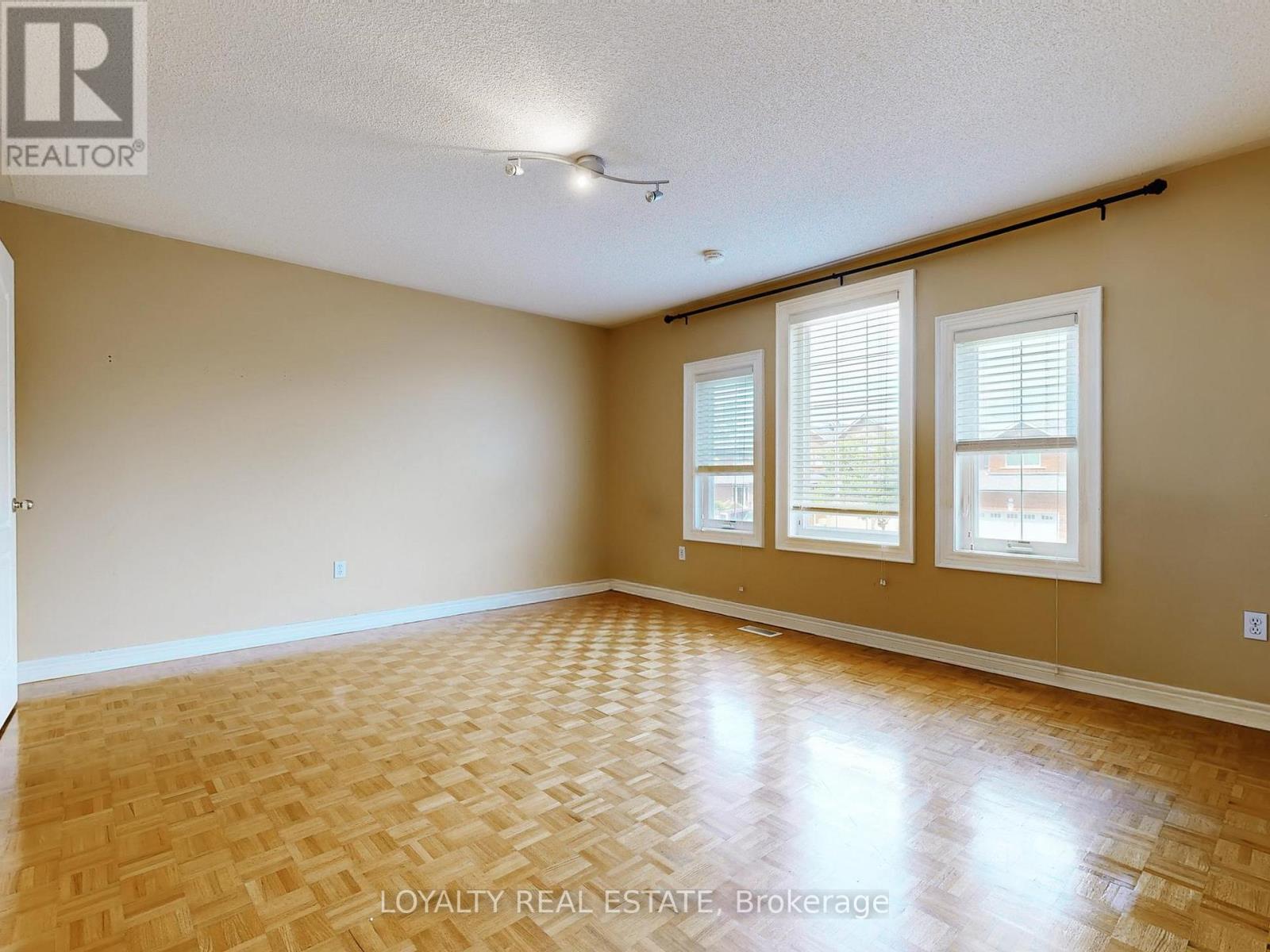 Upper Level - 50 Thornton Crescent, Vaughan, Ontario  L6A 2S9 - Photo 35 - N12482641