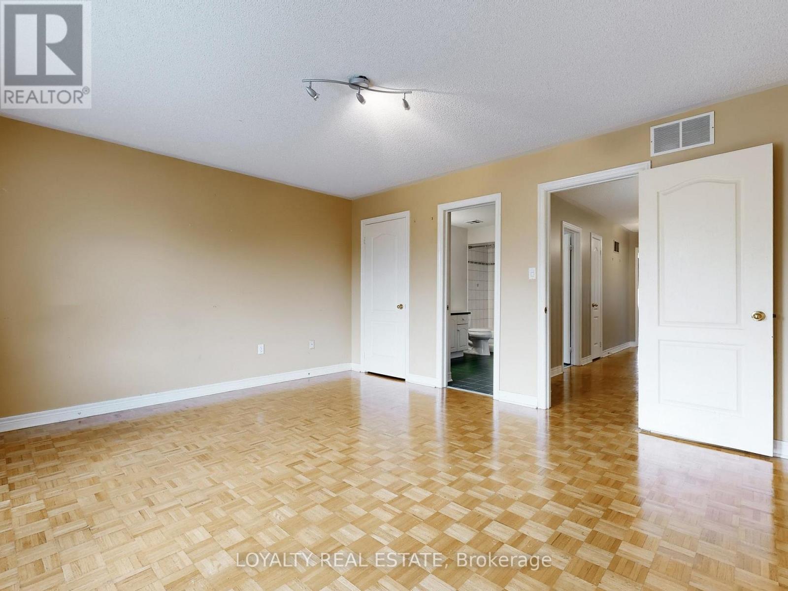 Upper Level - 50 Thornton Crescent, Vaughan, Ontario  L6A 2S9 - Photo 37 - N12482641