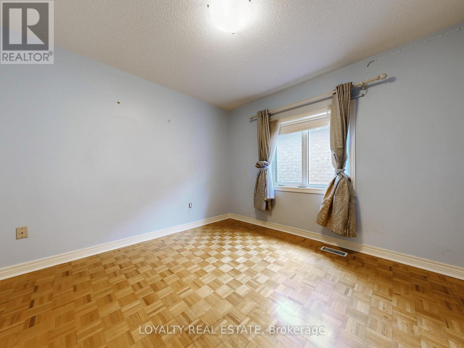 Upper Level - 50 Thornton Crescent, Vaughan, Ontario  L6A 2S9 - Photo 38 - N12482641