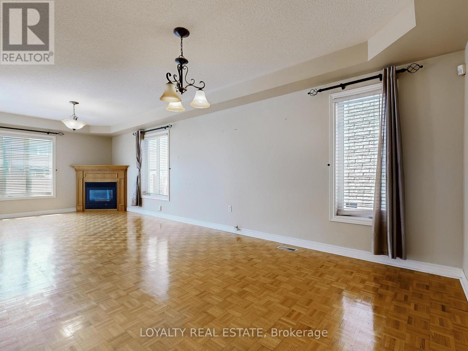 Upper Level - 50 Thornton Crescent, Vaughan, Ontario  L6A 2S9 - Photo 4 - N12482641