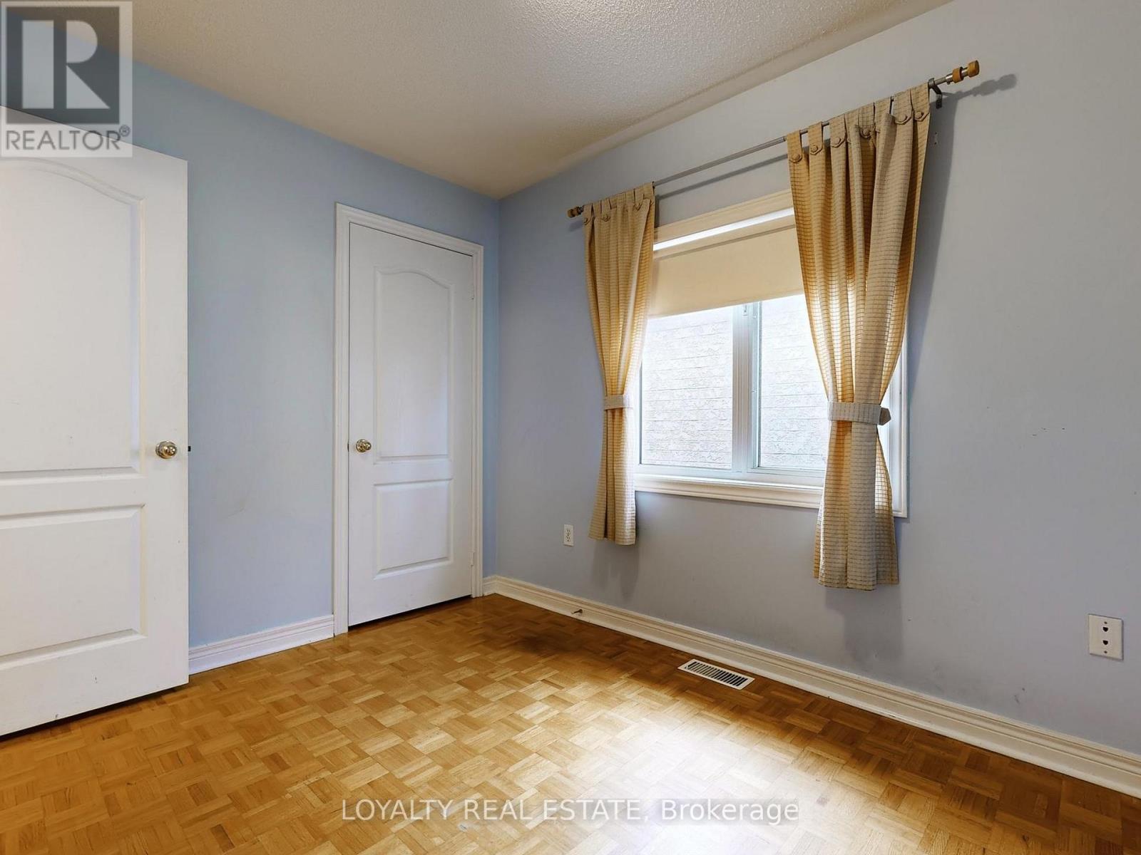 Upper Level - 50 Thornton Crescent, Vaughan, Ontario  L6A 2S9 - Photo 45 - N12482641