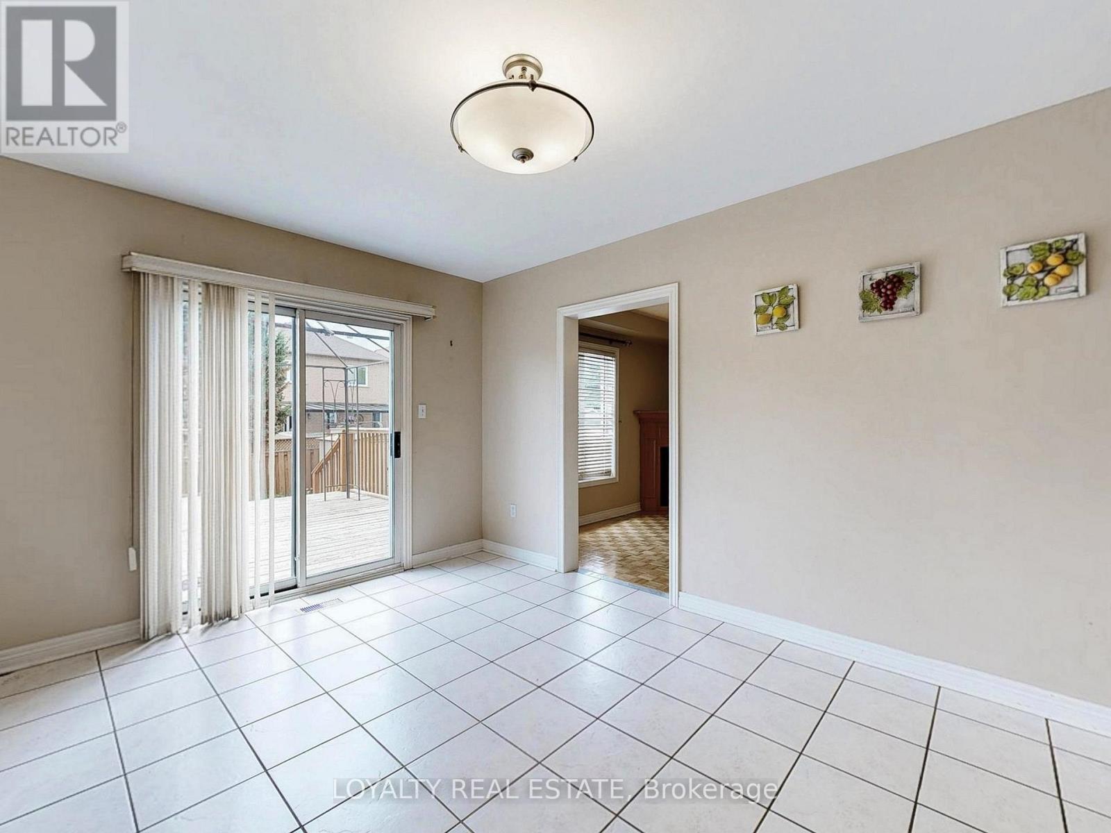 Upper Level - 50 Thornton Crescent, Vaughan, Ontario  L6A 2S9 - Photo 9 - N12482641