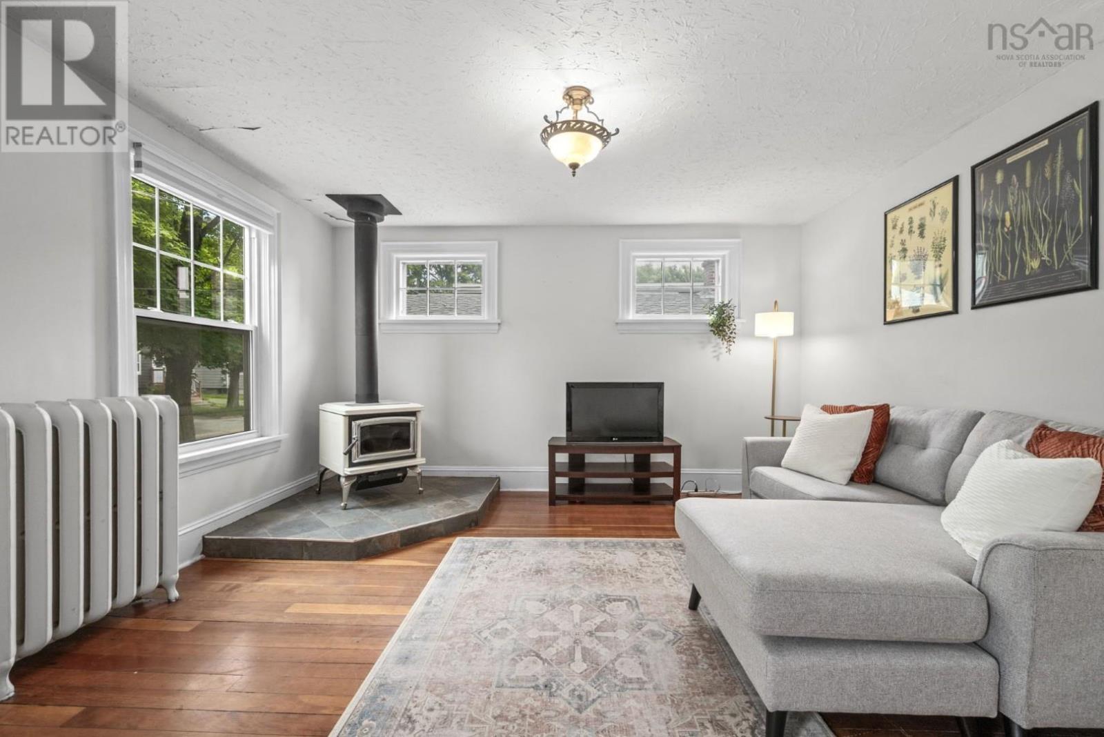 5658 Duffus Street, Halifax, Nova Scotia  B3K 2M6 - Photo 5 - 202517677