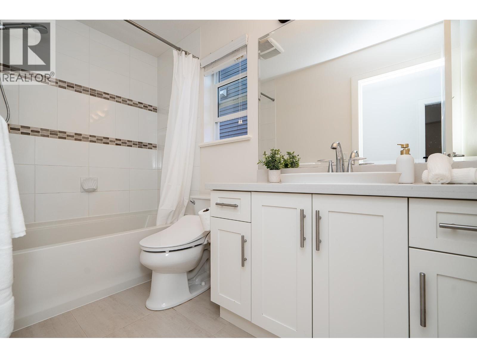 3381 Watkins Avenue, Coquitlam, British Columbia  V3E 0B3 - Photo 21 - R3046895