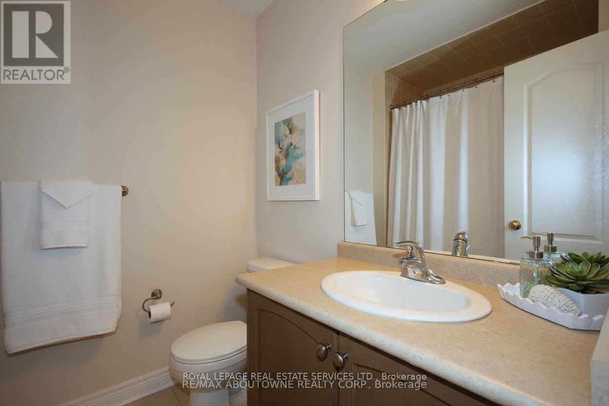 24 - 2019 Trawden Way, Oakville, Ontario  L6M 0M3 - Photo 10 - W12482639