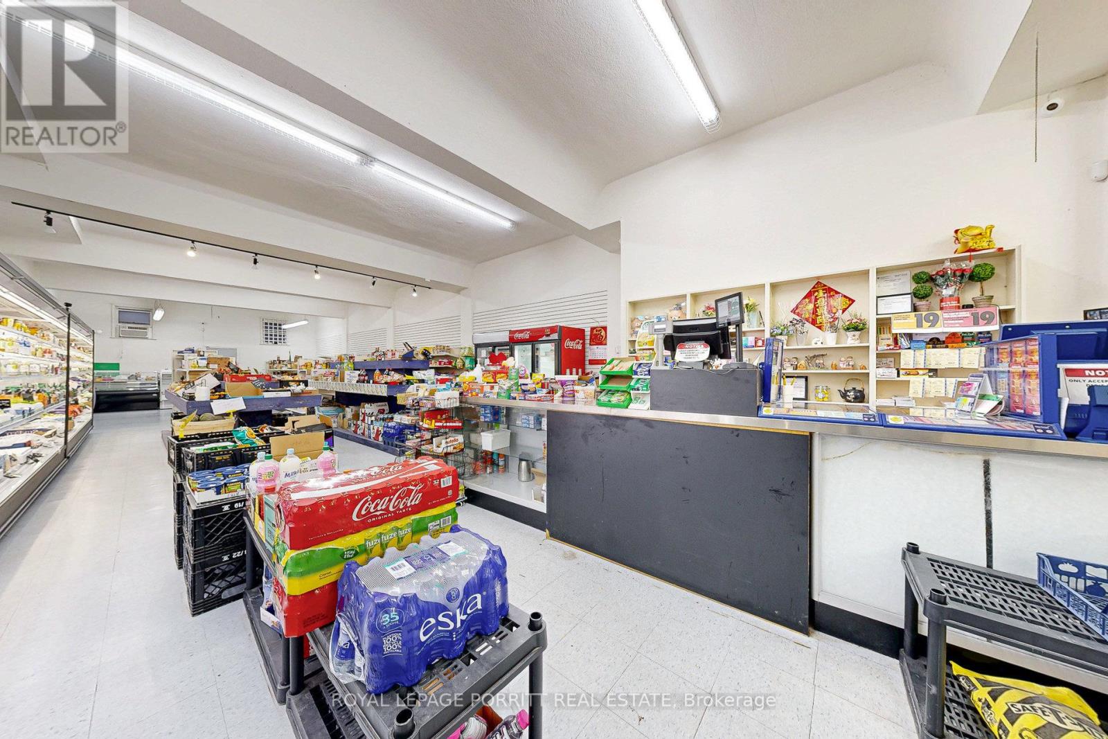 3391 Lake Shore Boulevard W, Toronto, Ontario  M8W 1N2 - Photo 8 - W12482651