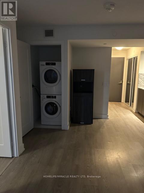 315 - 9 Mabelle Avenue, Toronto, Ontario  M9A 4X7 - Photo 5 - W12482653