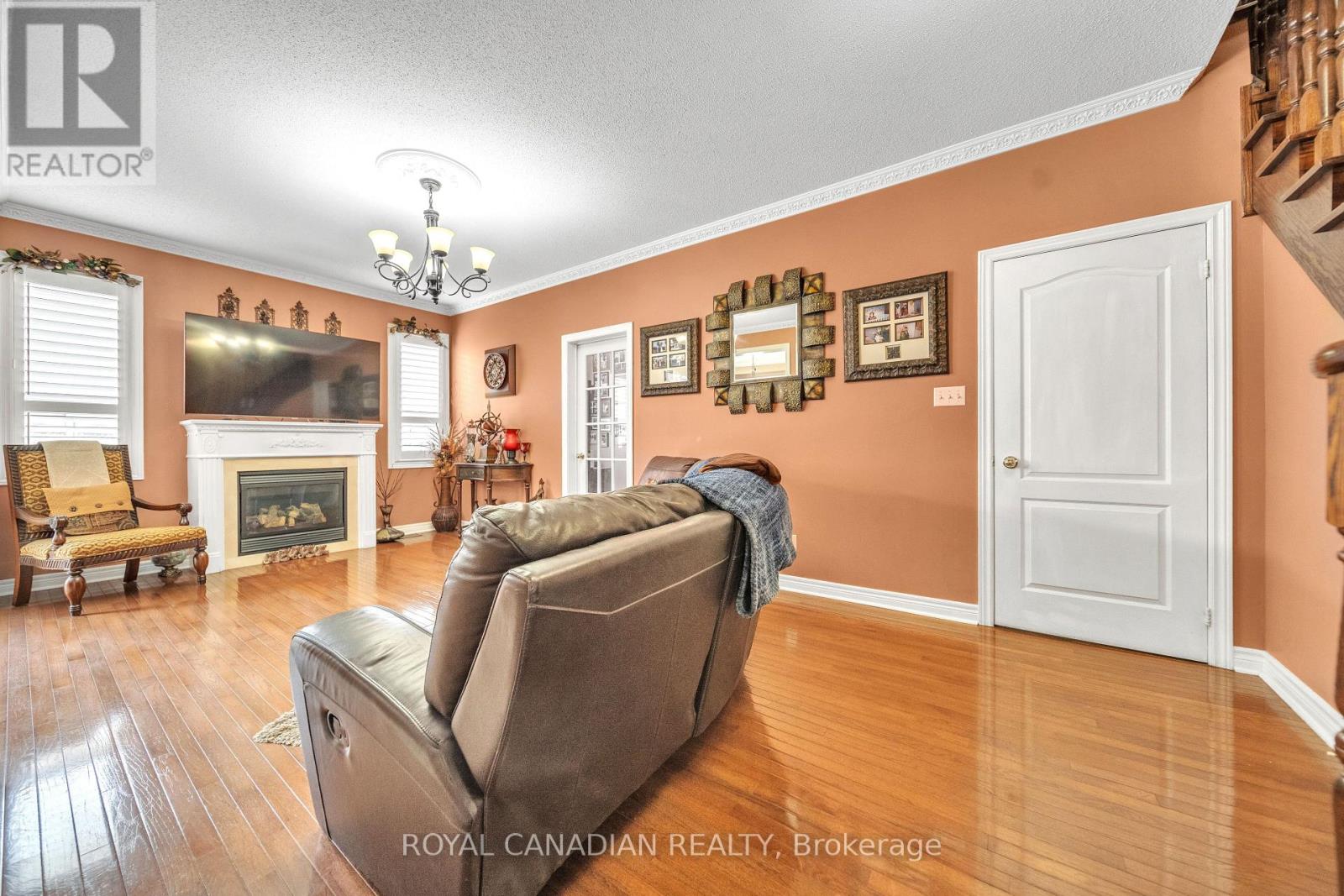24 Powell Drive, Brampton, Ontario  L6R 0L1 - Photo 13 - W12482659