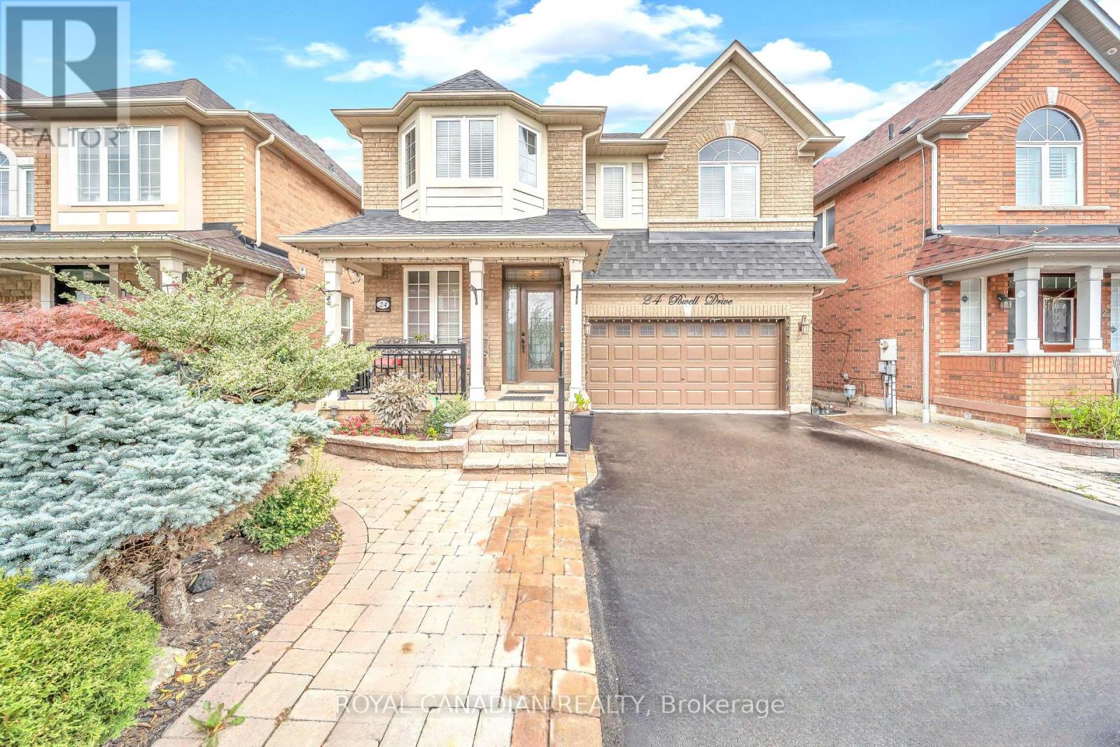 24 Powell Drive, Brampton, Ontario  L6R 0L1 - Photo 2 - W12482659